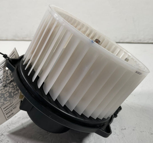 24-26 HYUNDAI SANTA FE HVAC A/C AIR CONDITIONER HEATER BLOWER FAN MOTOR