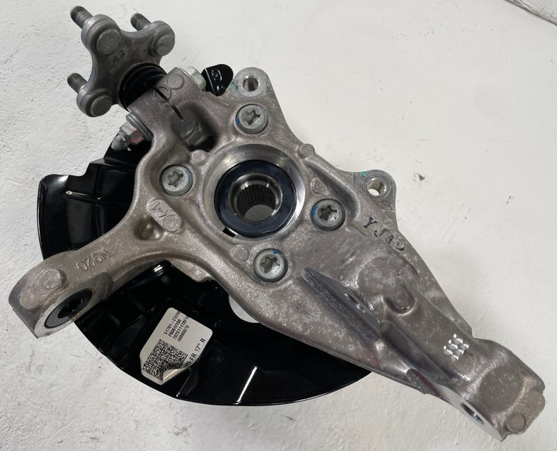 Load image into Gallery viewer, 22-26 HYUNDAI TUCSON AWD FRONT RIGHT SIDE SPINDLE KNUCKLE W/ WHEEL HUB # 110214
