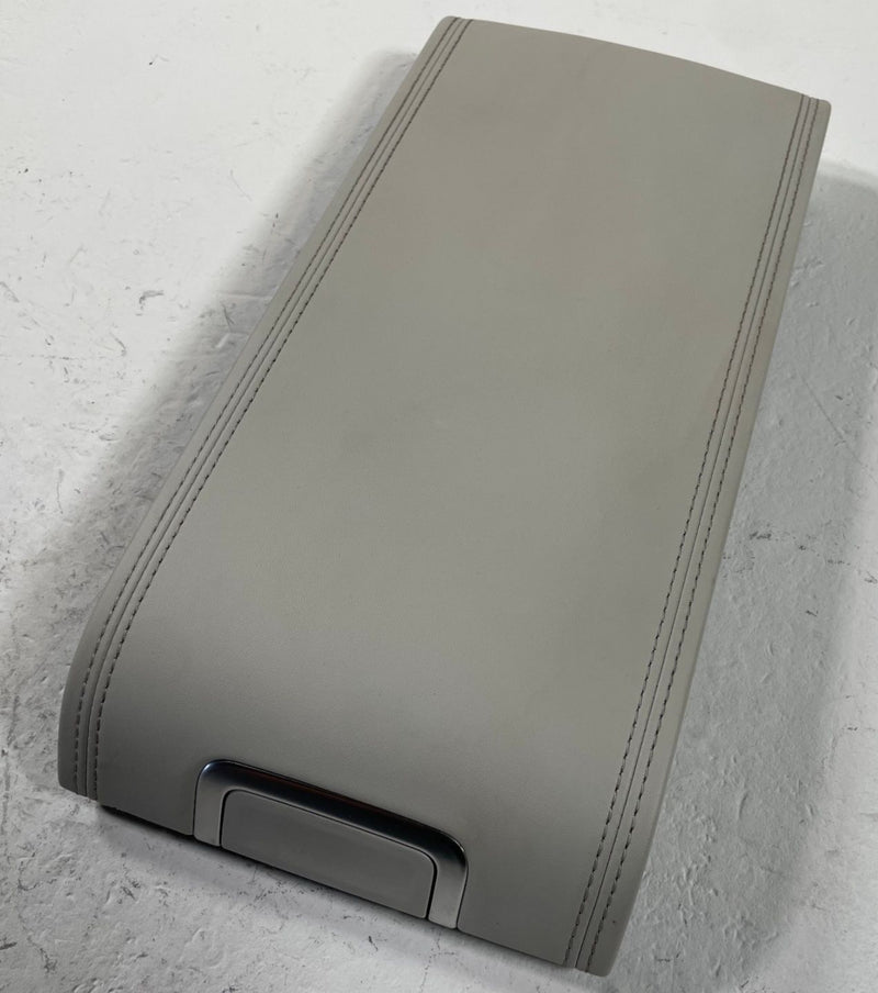 Load image into Gallery viewer, 2024-2026 HYUNDAI SANTA FE FRONT CENTER CONSOLE ARM REST LID COVER GRAY # 112133
