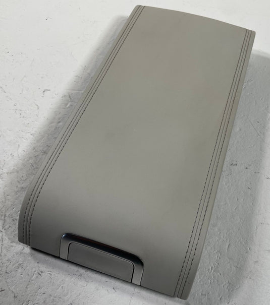 2024-2026 HYUNDAI SANTA FE FRONT CENTER CONSOLE ARM REST LID COVER GRAY