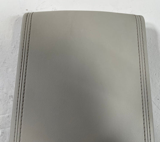 2024-2026 HYUNDAI SANTA FE FRONT CENTER CONSOLE ARM REST LID COVER GRAY