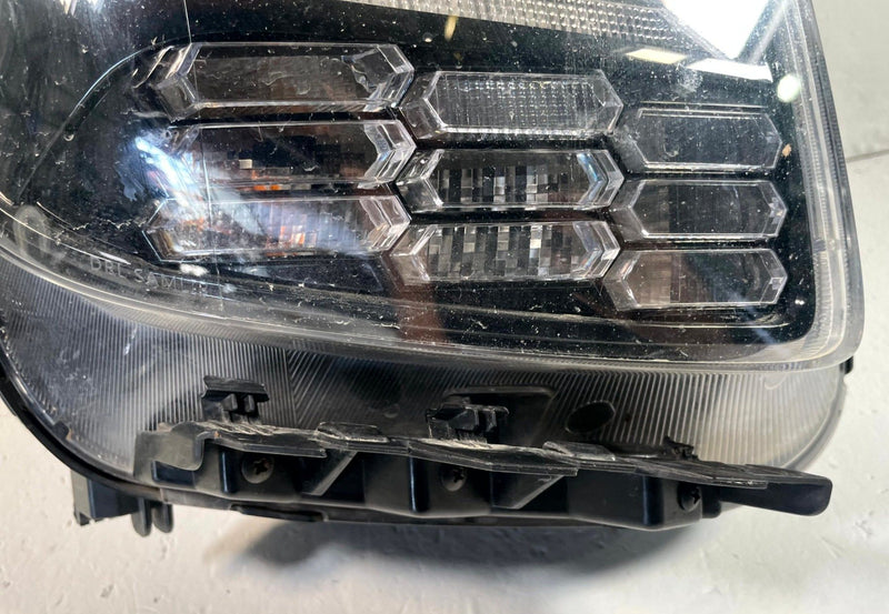 Load image into Gallery viewer, 2020-22 KIA TELLURIDE FRONT RIGHT PASSENGER SIDE LED HEADLAMP HEADLIGHT # 114358
