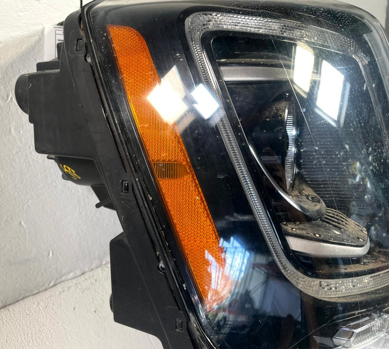 Load image into Gallery viewer, 2020-22 KIA TELLURIDE FRONT RIGHT PASSENGER SIDE LED HEADLAMP HEADLIGHT # 114358
