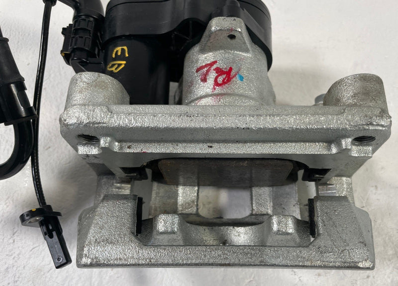 Load image into Gallery viewer, 2022 - 2024 HYUNDAI IONIQ 5 REAR LEFT DRIVER SIDE DISC BRAKE CALIPER # 108843
