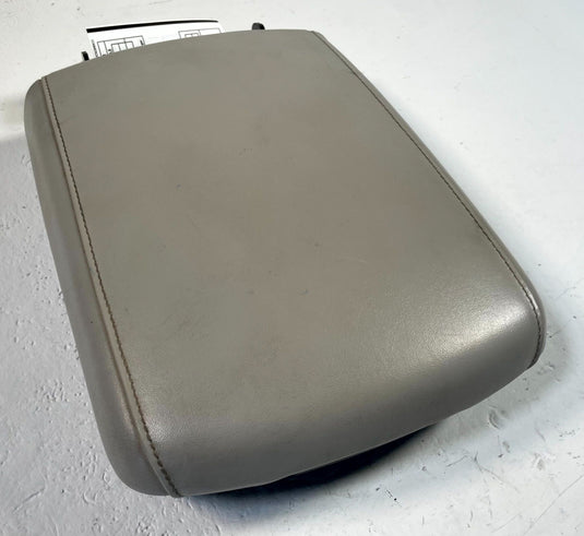 2020 - 2025 KIA TELLURIDE CENTER CONSOLE ARMREST STORAGE LID COVER
