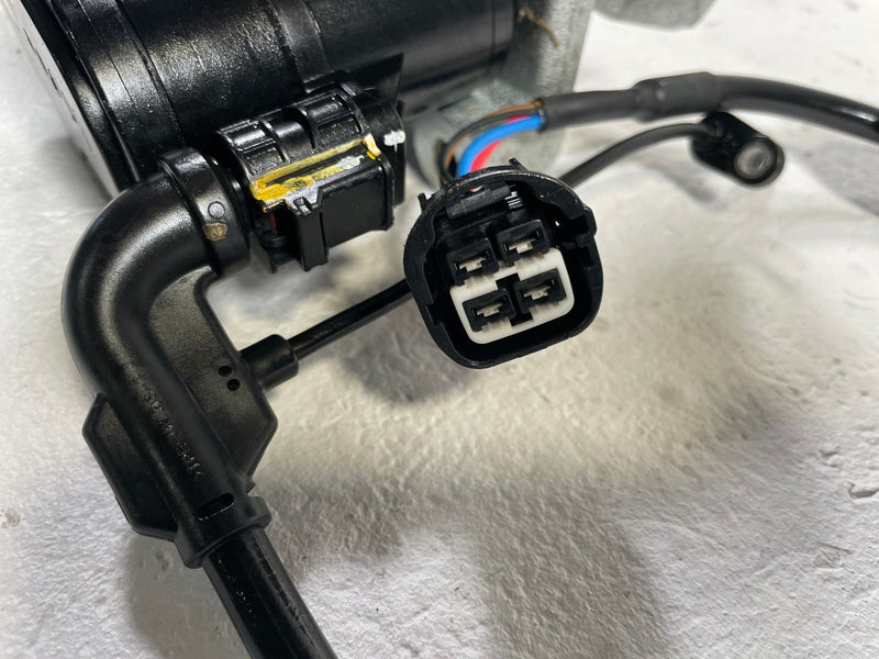 Load image into Gallery viewer, 2022-2024 HYUNDAI IONIQ 5 REAR RIGHT PASSENGER SIDE DISC BRAKE CALIPER # 108836
