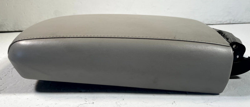 Load image into Gallery viewer, 2020 - 2025 KIA TELLURIDE CENTER CONSOLE ARMREST STORAGE LID COVER # 114371
