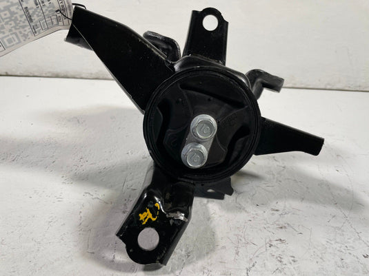 2021-2025 HYUNDAI SANTA FE FRONT LEFT TRANSMISSION MOUNT BRACKET 2.5L