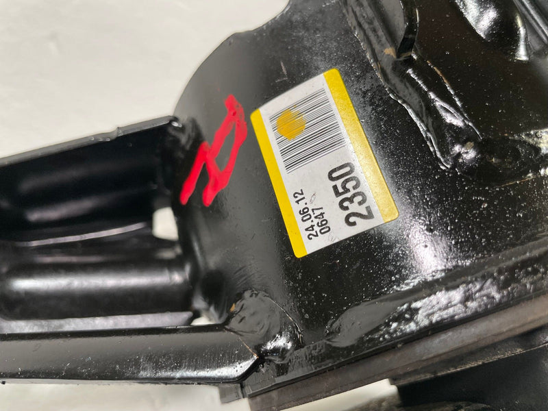 Load image into Gallery viewer, 2021-2025 HYUNDAI SANTA FE FRONT LEFT TRANSMISSION MOUNT BRACKET 2.5L # 112096
