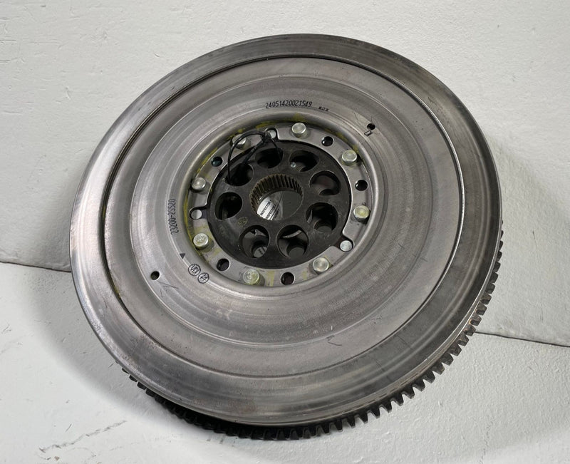 Load image into Gallery viewer, 2021-2025 HYUNDAI SANTA FE SONATA ENGINE MOTOR FLYWHEEL DRIVE PLATE 2.5L #112132
