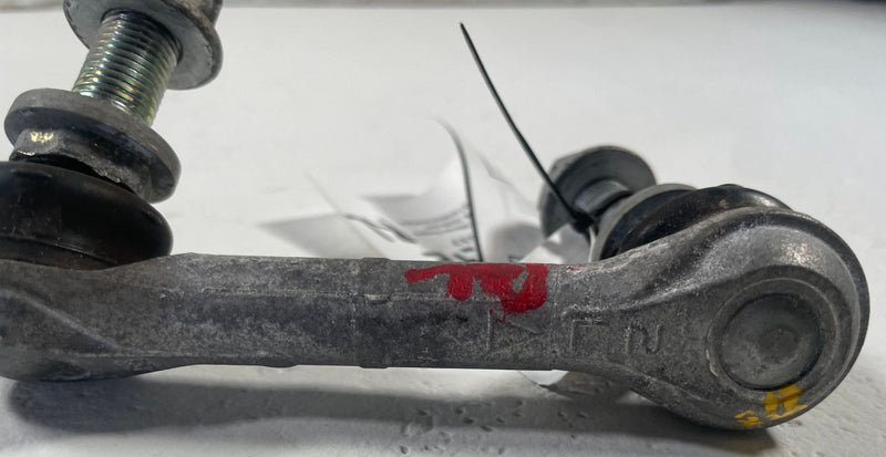 Load image into Gallery viewer, 21-25 NISSAN ROGUE AWD REAR LEFT SIDE STABILIZER SWAY ANTI ROLL BAR LINK #111637
