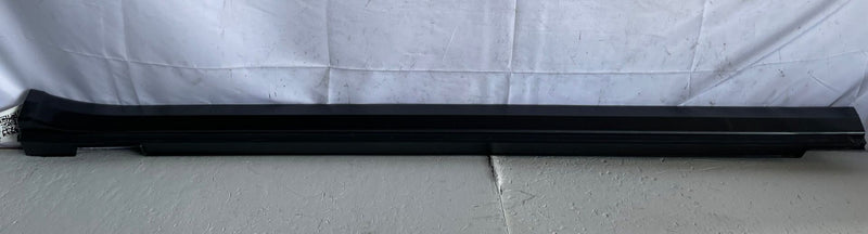 Load image into Gallery viewer, 22-25 GENESIS GV70 FRONT RIGHT ROCKER PANEL SIDE SKIRT MOLDING GRAY NSM # 107600
