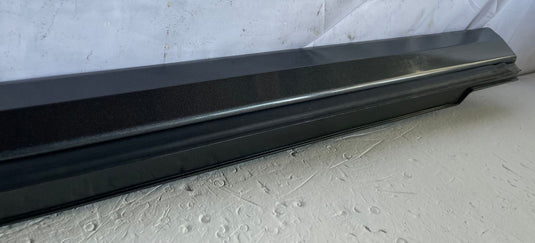 22-25 GENESIS GV70 FRONT RIGHT ROCKER PANEL SIDE SKIRT MOLDING GRAY NSM
