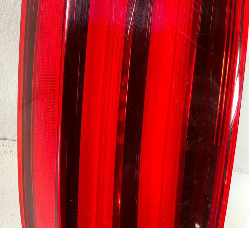 Load image into Gallery viewer, 20-22 KIA TELLURIDE REAR RIGHT LED QUARTER PANEL MOUNTED TAIL LIGHT LAMP #114361
