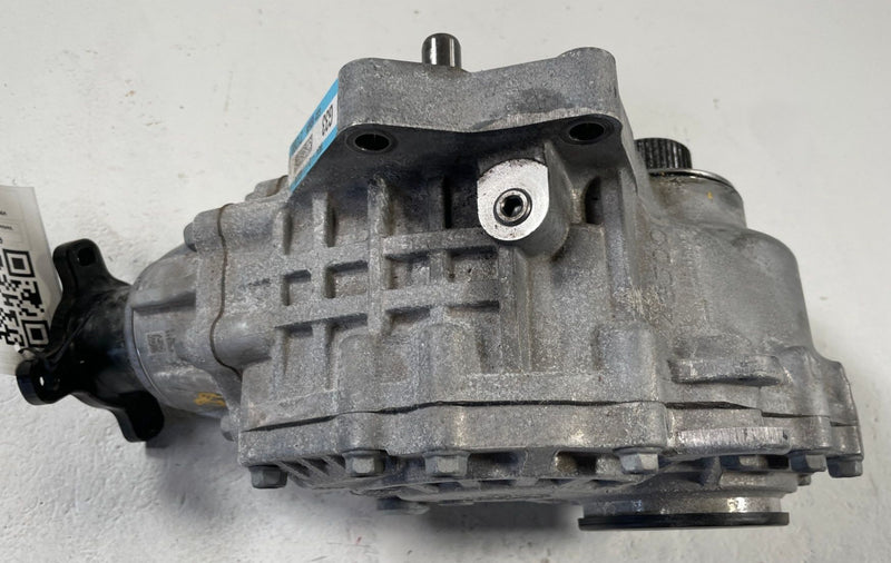 Load image into Gallery viewer, 21-26 HYUNDAI TUCSON AWD AUTO TRANSMISSION TRANSFER CASE 9 MILES 2.5L # 110196
