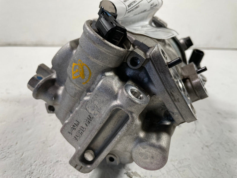 Load image into Gallery viewer, 2024 - 2026 HYUNDAI SANTA FE HVAC A/C AIR CONDITIONING COMPRESSOR 2.5L # 112127
