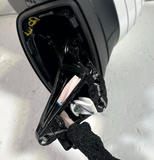 2020-22 KIA TELLURIDE FRONT LEFT VIEW DOOR MIRROR W/O CAMERA WHITE SWP