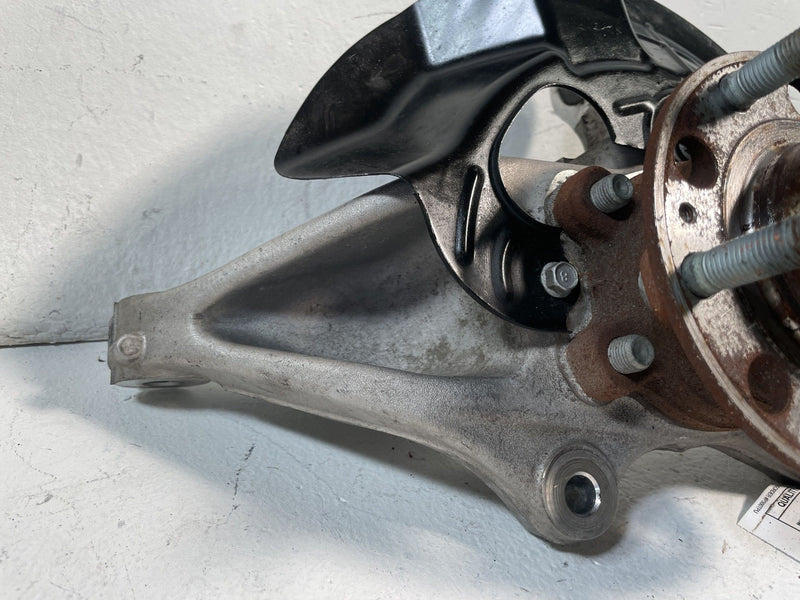 Load image into Gallery viewer, 22-25 HYUNDAI TUCSON AWD FRONT LEFT SIDE SPINDLE KNUCKLE W/ WHEEL HUB # 107362
