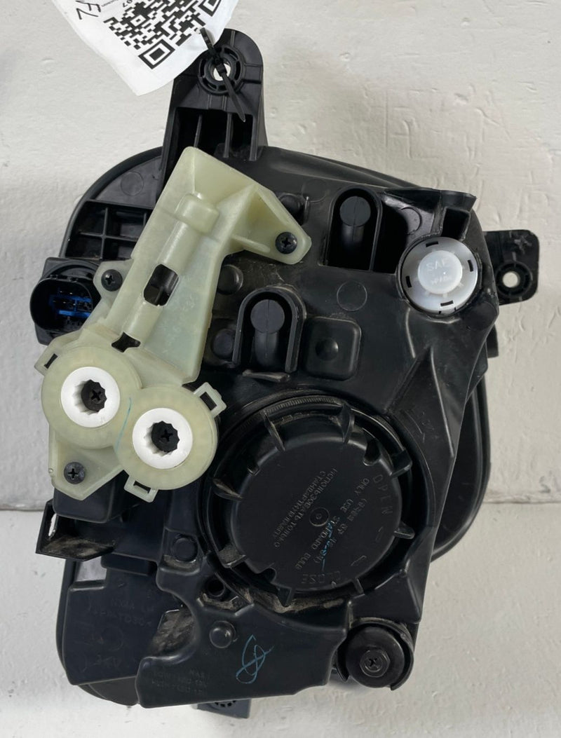 Load image into Gallery viewer, 25-26 HYUNDAI TUCSON FRONT LEFT DRIVER SIDE LED HEADLIGHT HEADLAMP 2.5L # 110207
