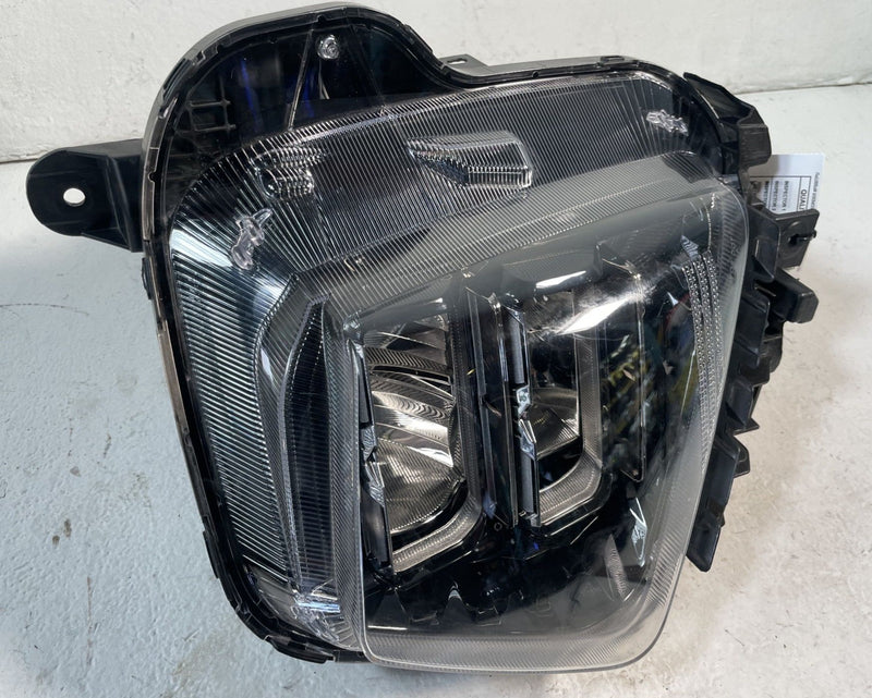 Load image into Gallery viewer, 2022-2024 HYUNDAI TUCSON FRONT LEFT DRIVER SIDE LED HEADLIGHT HEADLAMP # 107364
