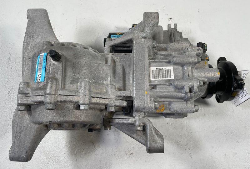 Load image into Gallery viewer, 25-26 HYUNDAI TUCSON AWD REAR DIFFERENTIAL AXLE CARRIER ASSEMBLY 9 MILES #110222
