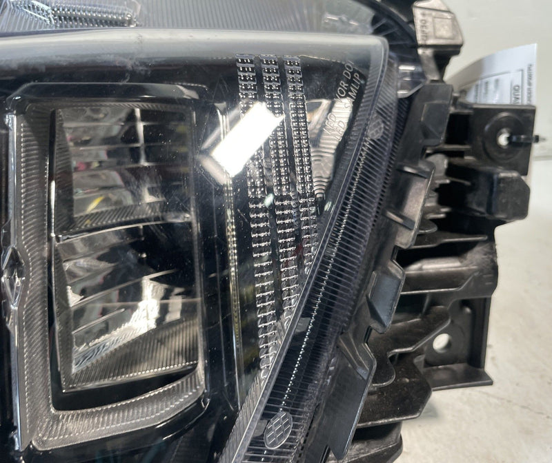 Load image into Gallery viewer, 2022-2024 HYUNDAI TUCSON FRONT LEFT DRIVER SIDE LED HEADLIGHT HEADLAMP # 107364
