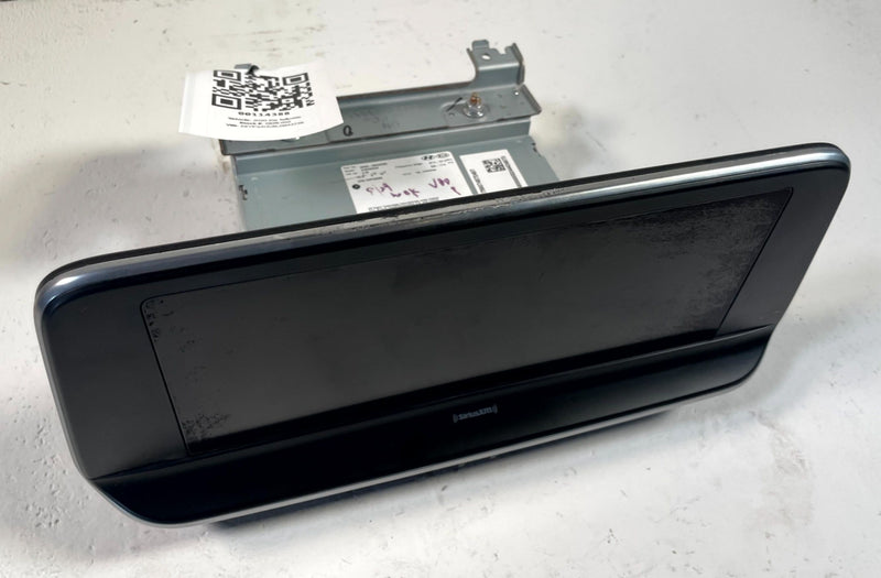 Load image into Gallery viewer, 20-22 KIA TELLURIDE EX FRONT DASH RADIO AUDIO RECEIVER &amp; DISPLAY SCREEN # 114388
