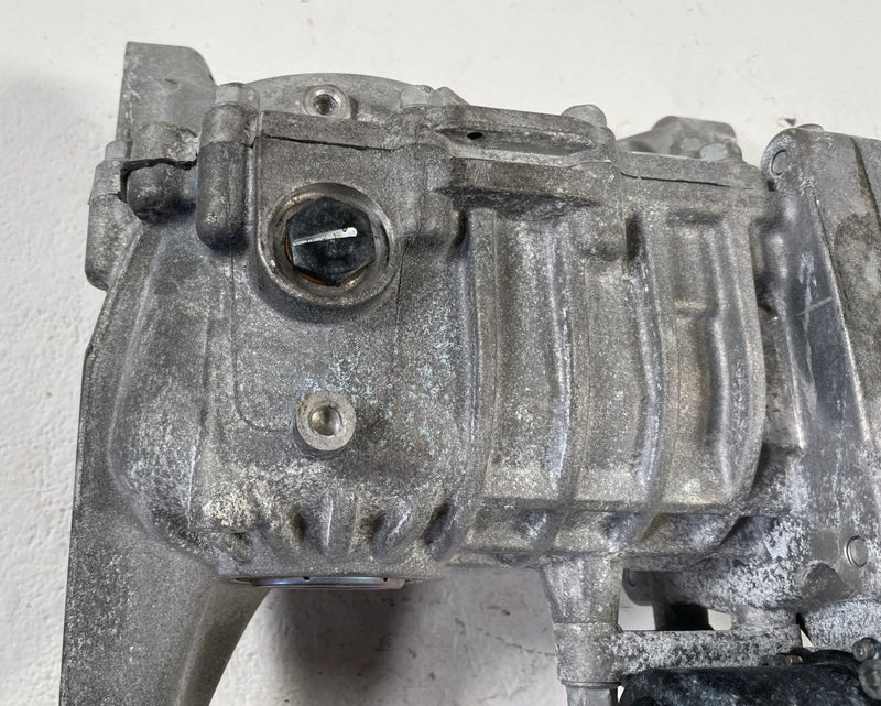 Load image into Gallery viewer, 25-26 HYUNDAI TUCSON AWD REAR DIFFERENTIAL AXLE CARRIER ASSEMBLY 9 MILES #110222
