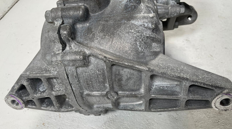 Load image into Gallery viewer, 25-26 HYUNDAI TUCSON AWD REAR DIFFERENTIAL AXLE CARRIER ASSEMBLY 9 MILES #110222
