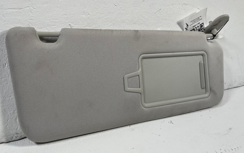 Load image into Gallery viewer, 2024 - 2026 HYUNDAI SANTA FE FRONT RIGHT SIDE SUNVISOR SUN VISOR GRAY # 112090
