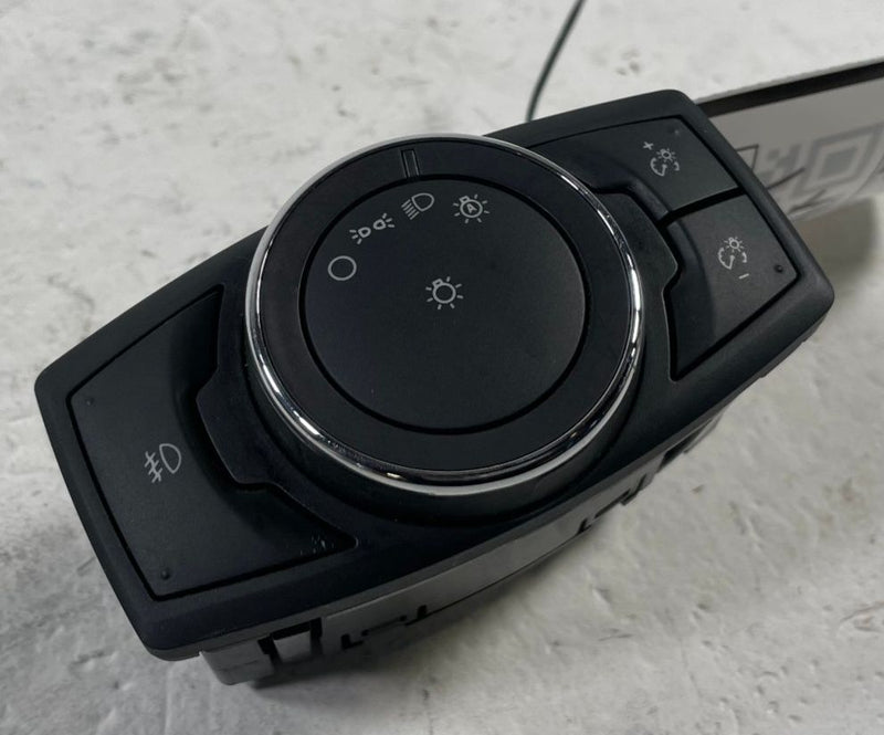Load image into Gallery viewer, 2015 - 2023 FORD MUSTANG FRONT LEFT DRIVER SIDE HEADLIGHT CONTROL SWITCH #112938
