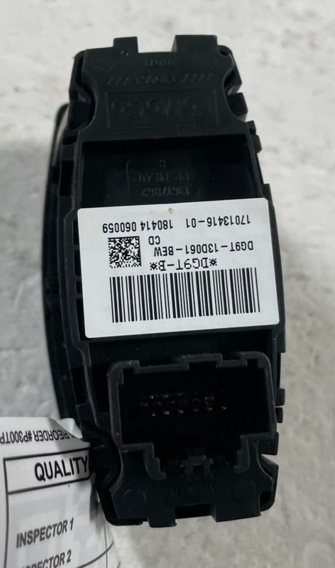 Load image into Gallery viewer, 2015 - 2023 FORD MUSTANG FRONT LEFT DRIVER SIDE HEADLIGHT CONTROL SWITCH #112938
