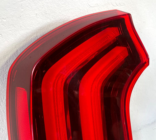 20-22 KIA TELLURIDE REAR LEFT LED QUARTER PANEL MOUNTED TAIL LIGHT LAMP