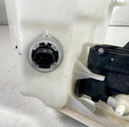 2020-2025 KIA TELLURIDE FRONT WINDSHIELD WIPER WASHER FLUID WASHER TANK