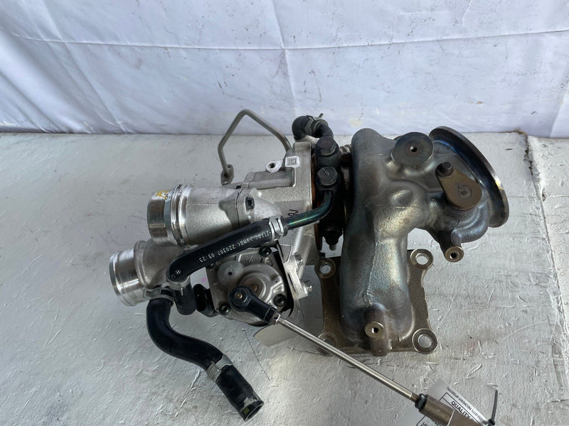 Load image into Gallery viewer, 2021-2025 GENESIS GV70 GV80 ENGINE EXHAUST MANIFOLD TURBOCHARGER 2.5L # 107589
