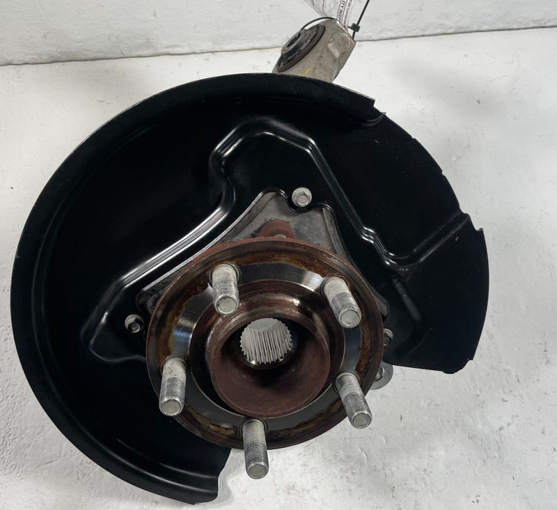 Load image into Gallery viewer, 2015-2023 FORD MUSTANG RWD REAR RIGHT PASSENGER SPINDLE KNUCKLE W/ HUB # 112961

