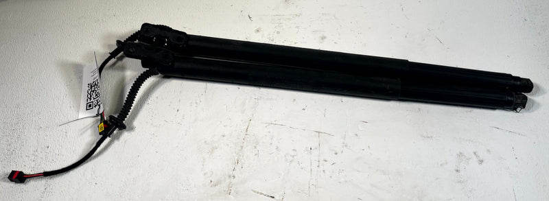 Load image into Gallery viewer, 20-22 KIA TELLURIDE REAR LEFT &amp; RIGHT TAILGATE SHOCK STRUT LIFT SUPPORT # 114387
