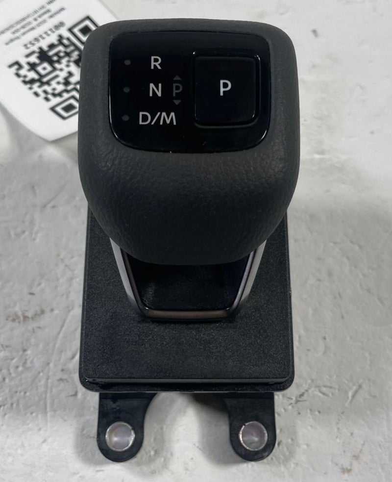 Load image into Gallery viewer, 2024 - 2025 NISSAN ROGUE AUTOMATIC TRANSMISSION GEAR SHIFTER LEVER KNOB # 111652
