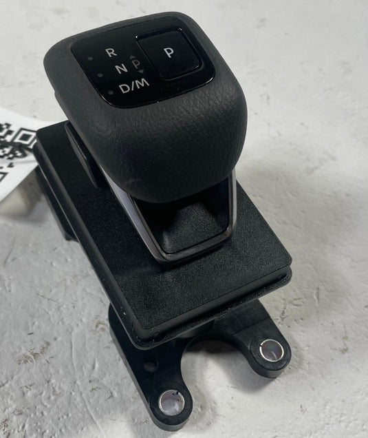 2024 - 2025 NISSAN ROGUE AUTOMATIC TRANSMISSION GEAR SHIFTER LEVER KNOB