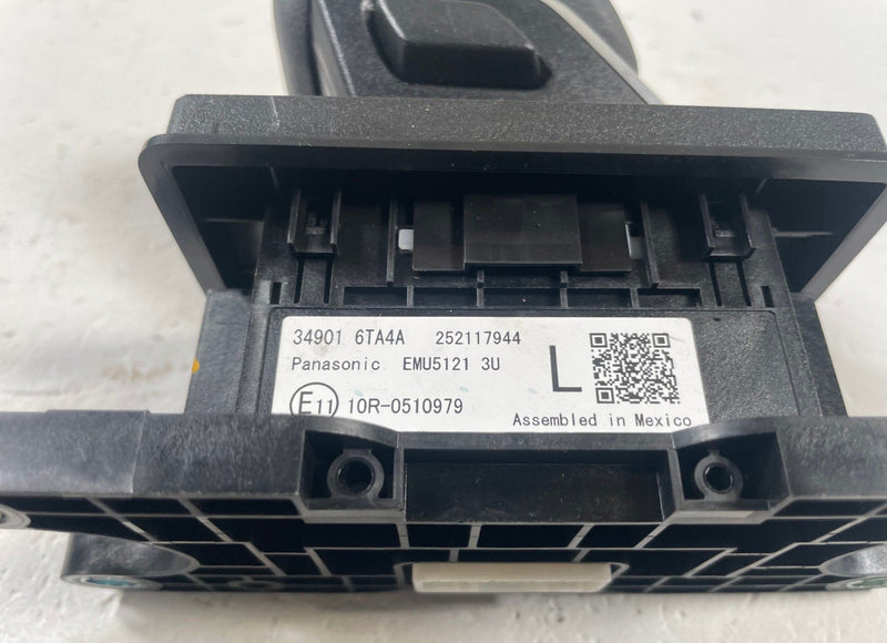 Load image into Gallery viewer, 2024 - 2025 NISSAN ROGUE AUTOMATIC TRANSMISSION GEAR SHIFTER LEVER KNOB # 111652
