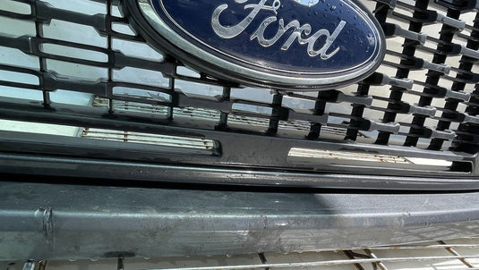 FORD RANGER XLT FRONT BUMPER COVER GRILLE W/O SENSORS GRAY (M7) 19-23