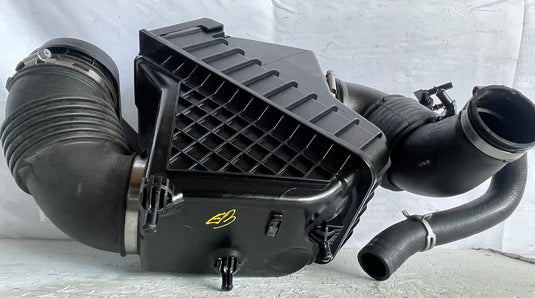 22-25 GENESIS GV70 AIR INTAKE CLEANER FILTER HOUSING BOX ASSEMBLY 2.5L