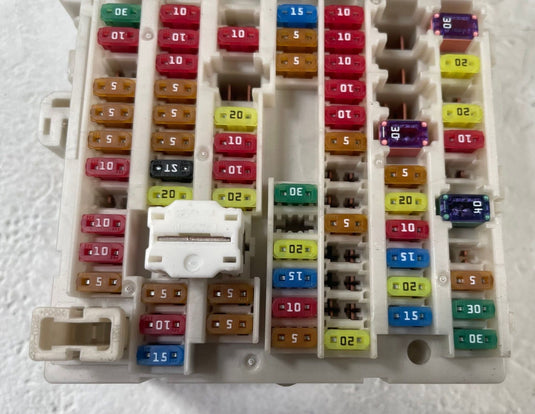 2024-2025 NISSAN ROGUE ENGINE DASH CABIN FUSE RELAY JUNCTION BLOCK BOX