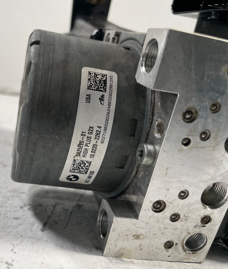 Load image into Gallery viewer, 2021 BMW 330I xDRIVE G20 ABS ANTI LOCK BRAKE PUMP MODULE UNIT 34505A2D759 110233
