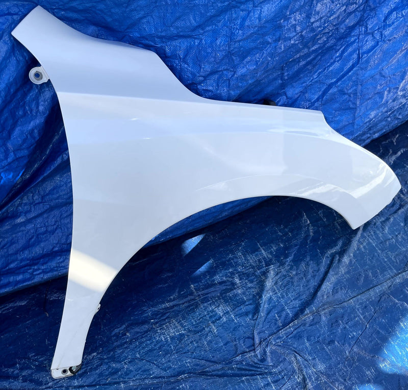 Load image into Gallery viewer, ACURA RDX FRONT RIGHT PASSENGER SIDE FENDER PANEL ASSEMBLY WHITE 19-25 # 109784
