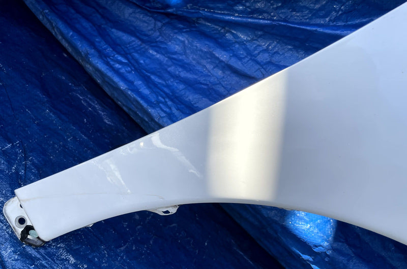 Load image into Gallery viewer, ACURA RDX FRONT RIGHT PASSENGER SIDE FENDER PANEL ASSEMBLY WHITE 19-25 # 109784
