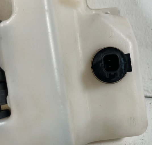 2018 - 2023 FORD MUSTANG WINDSHIELD WASHER FLUID RESERVOIR TANK 2.3L