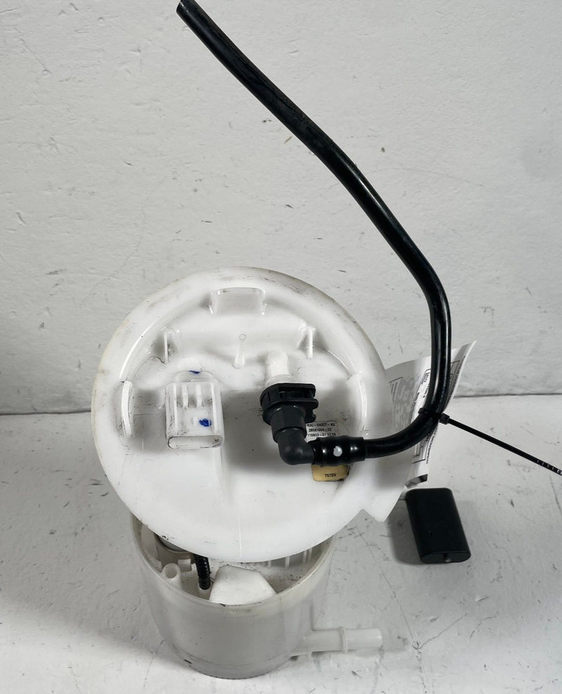 Load image into Gallery viewer, 2015-2025 FORD MUSTANG ENGINE GAS FUEL TANK PUMP SENDING UNIT 2.3L # 112978
