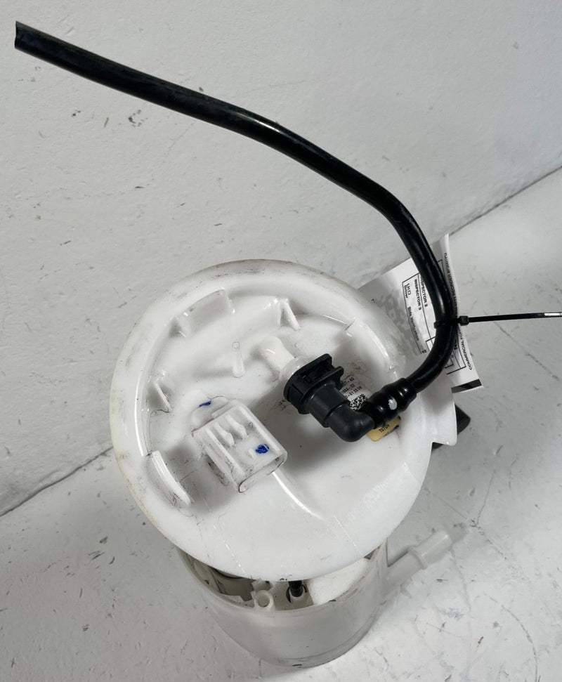 Load image into Gallery viewer, 2015-2025 FORD MUSTANG ENGINE GAS FUEL TANK PUMP SENDING UNIT 2.3L # 112978
