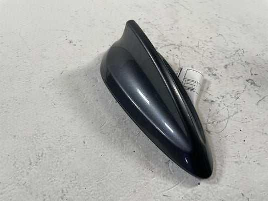 19-25 BMW G20 330i XDRIVE ROOF SHARK FIN ANTENNA MODULE & COVER GRAY B39